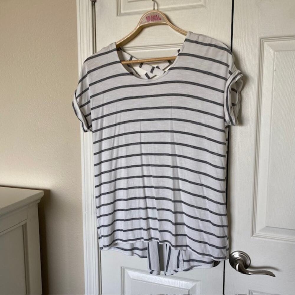 Chico's Striped Hi-Lo Rolled Cuff Tee Round Neck Criss Cross OVERSIZED Chico's 1